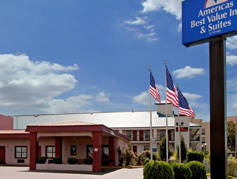 קנטון Rodeway Inn מראה חיצוני תמונה