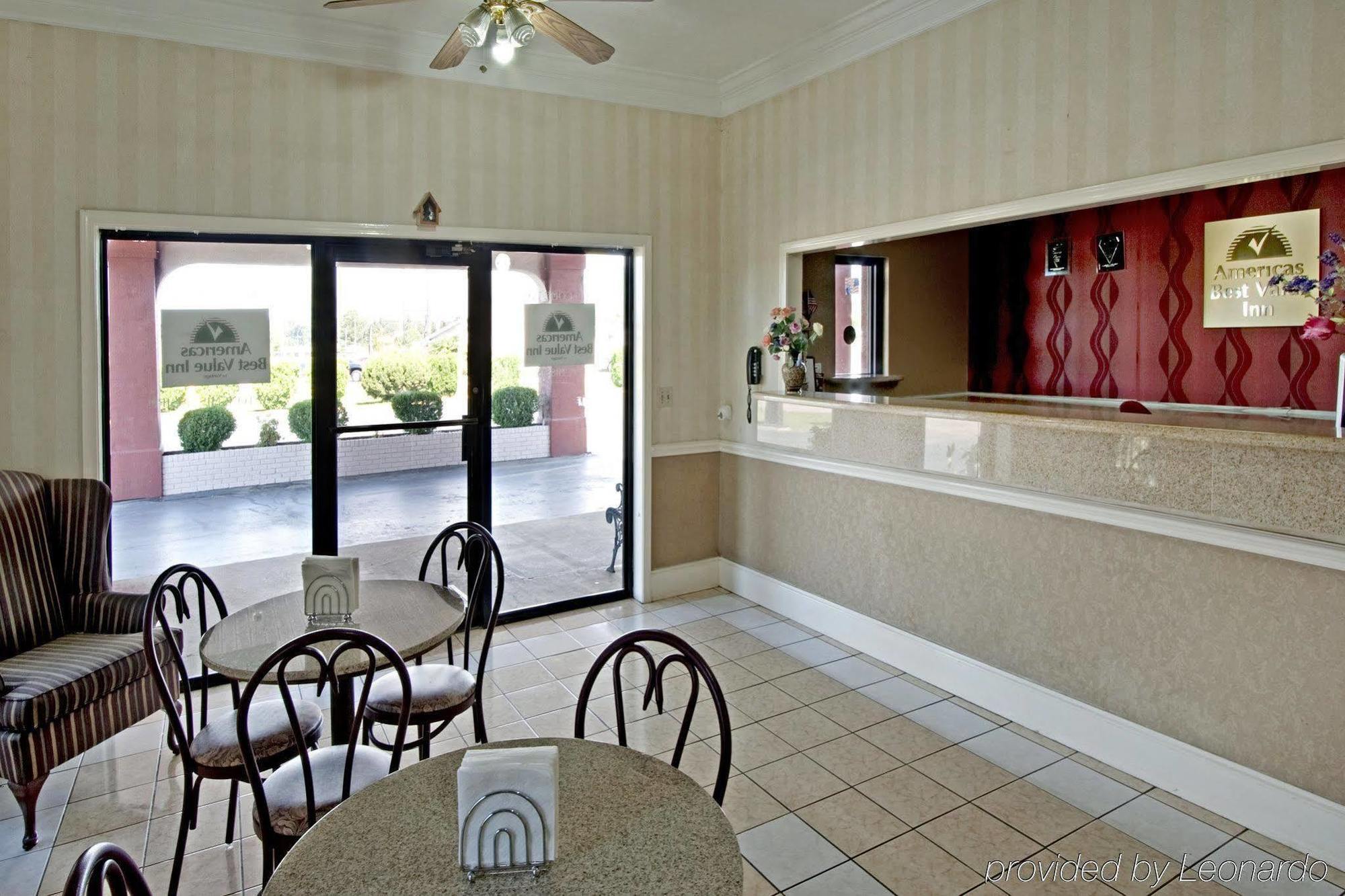 קנטון Rodeway Inn מסעדה תמונה